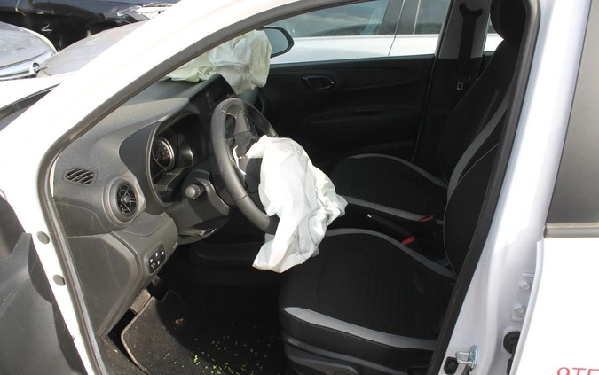 Hyundai i10 cena 25900 przebieg: 6100, rok produkcji 2022 z Grabów nad Prosną małe 29
